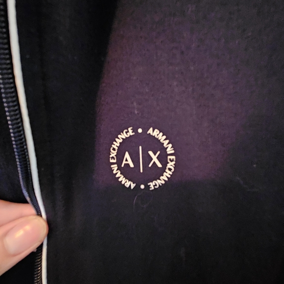 Used Medium Men's Black Armani Exchange Zip-Up Hoodie - Picture 4 of 14
